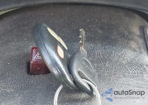 2000 GMC Sierra 1500 Sle from USA, damaged, VIN 2GTEK19T0Y1377544